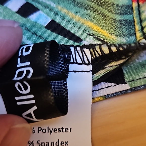 ALLEGRA K Wrap around tie in back top Sz. S - Picture 3 of 5
